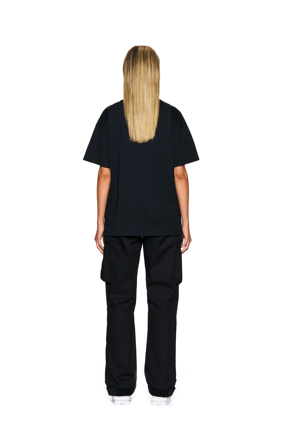 LOVE HURTS T-SHIRT BLACK